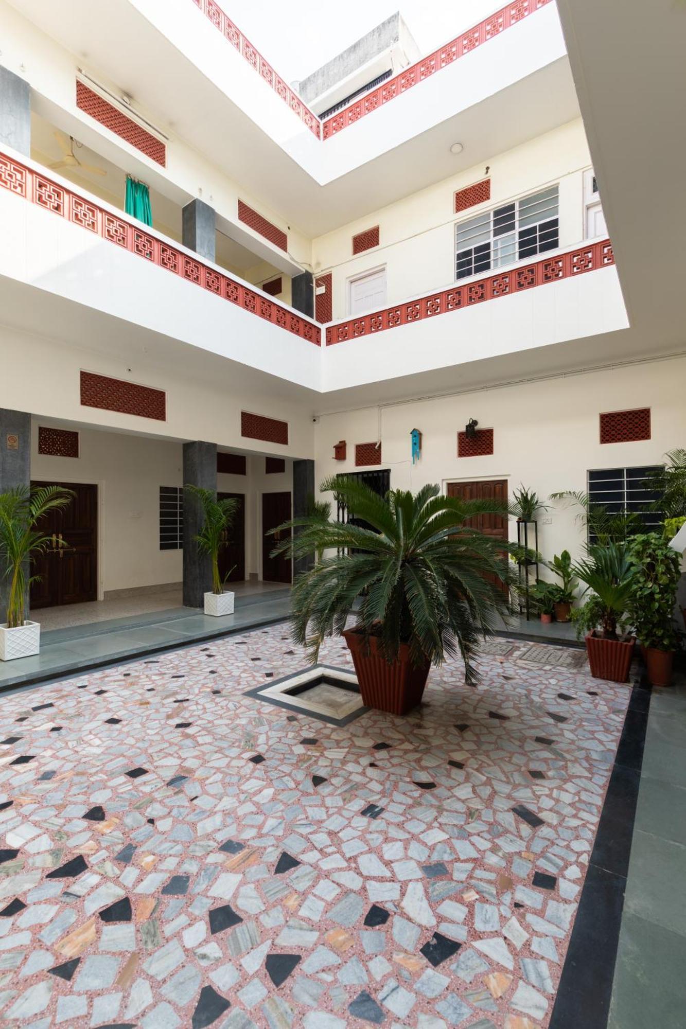 Heart Of The City Homestay By Rashmi Jaipur Buitenkant foto